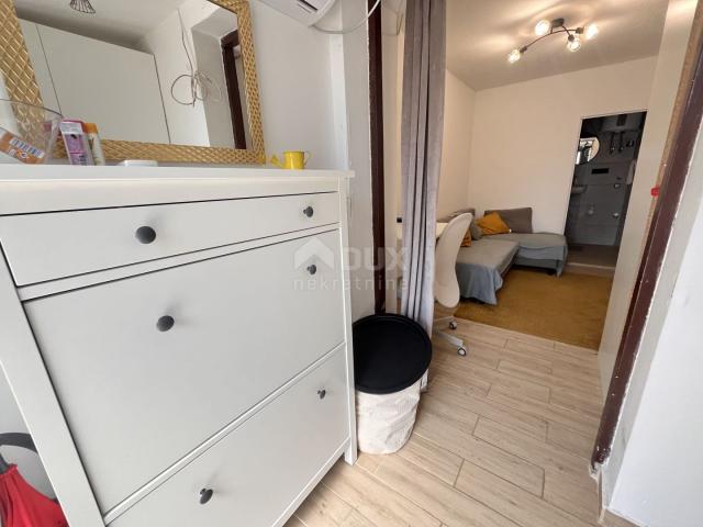 RIJEKA, ZENTRUM - Neu adaptiertes Studio-Apartment mit Parkplatz!