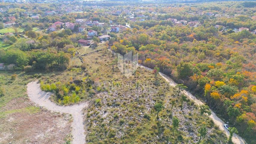 Labin, excellent building land near the city