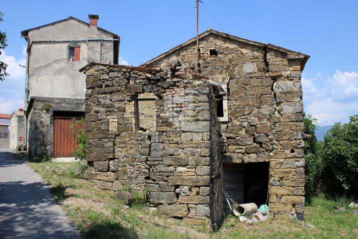 Cerovlje, Steinhaus mit Panoramablick