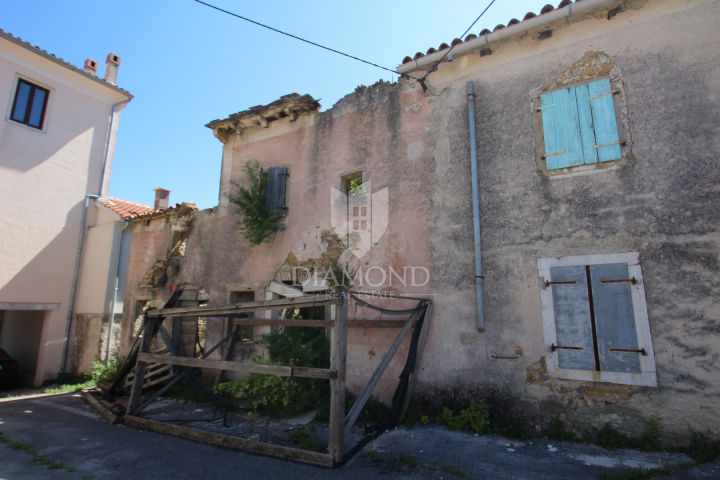 Central Istria, Pazin, house for adaptation