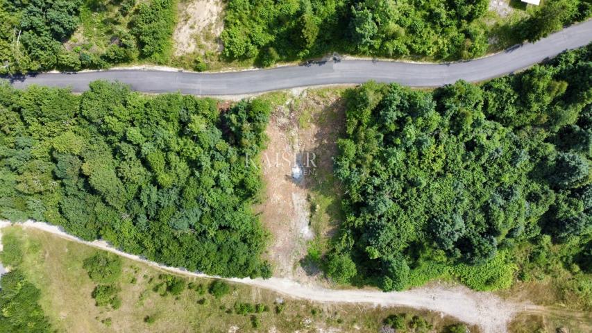 Fužine – Unique building plot with a view of the lake