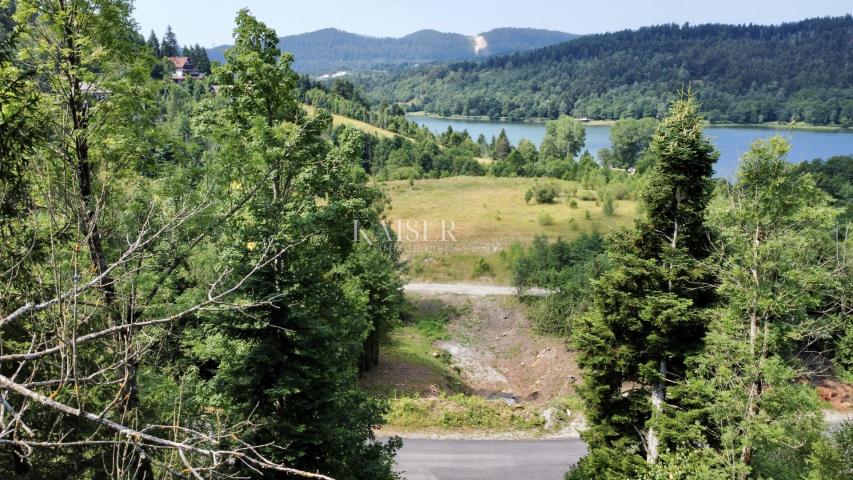 Fužine – Unique building plot with a view of the lake