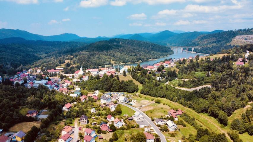 Fužine – Unique building plot with a view of the lake