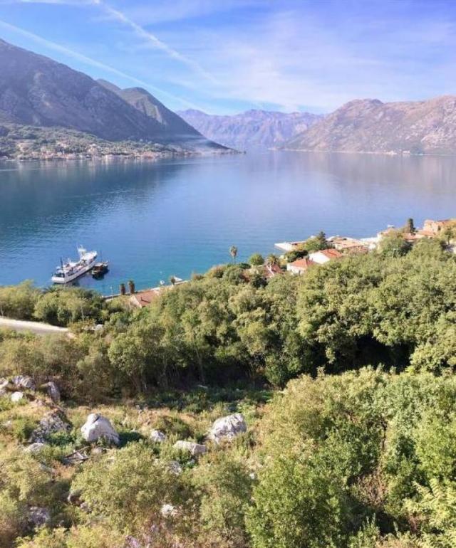 Urbanized land for sale, 2700 m2 (GBA: 5460 m2), Kotor, Dobrota