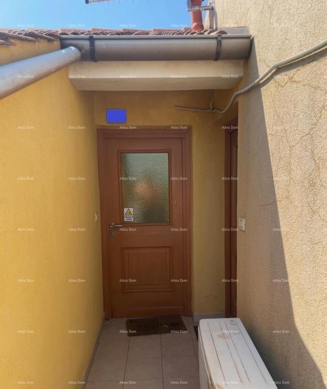 Stan Prodaje se 2-sobni stan, VABRIGA, 68 m2, sa bazenom