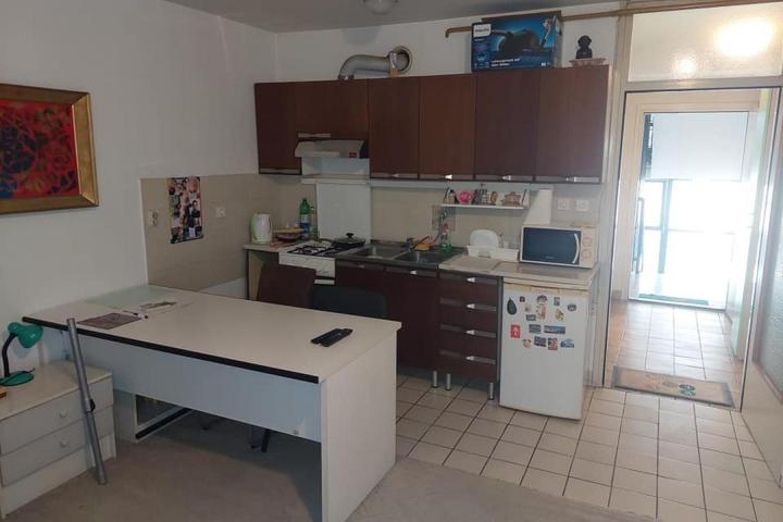 Pula, Kaštanjer - apartman na 1. katu, NKP 31. 12 m2 - nedaleko od Arene