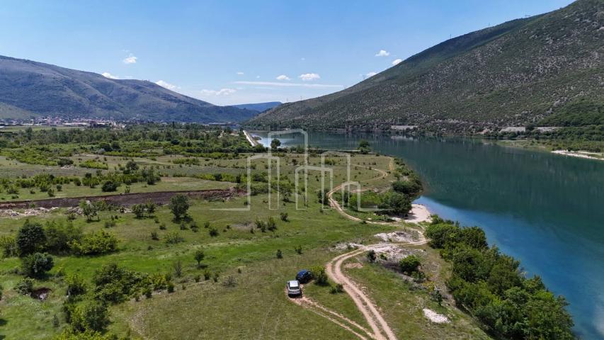 Land Mostar grad, Mostar, 2.750m2