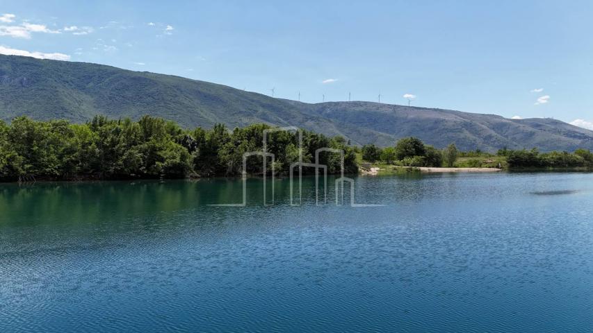 Land Mostar grad, Mostar, 2.750m2