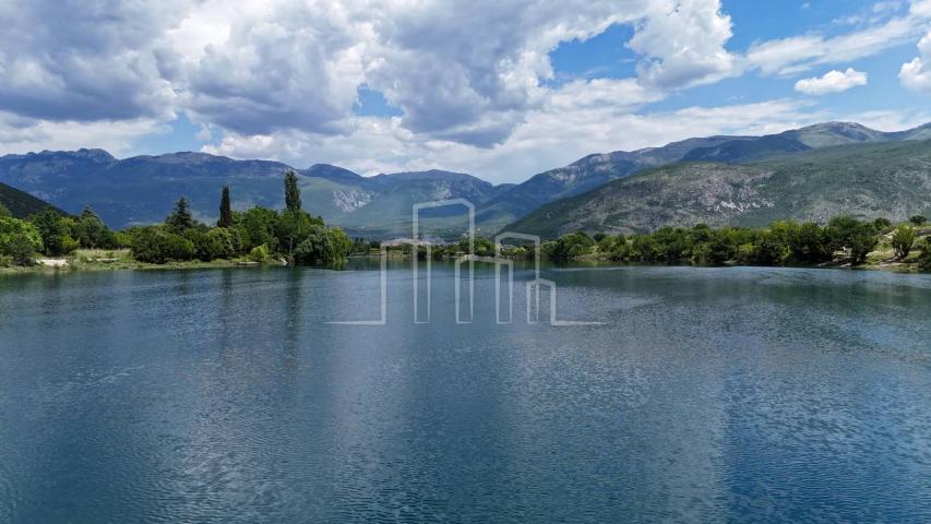 Land Mostar grad, Mostar, 2.750m2