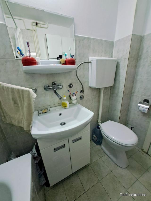 NOVI BEOGRAD BEŽANIJSKA KOSA II 86m2 , (T) , 215000e