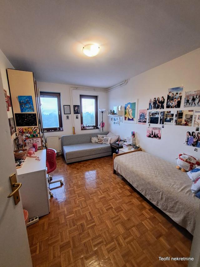 NOVI BEOGRAD BEŽANIJSKA KOSA II 86m2 , (T) , 215000e