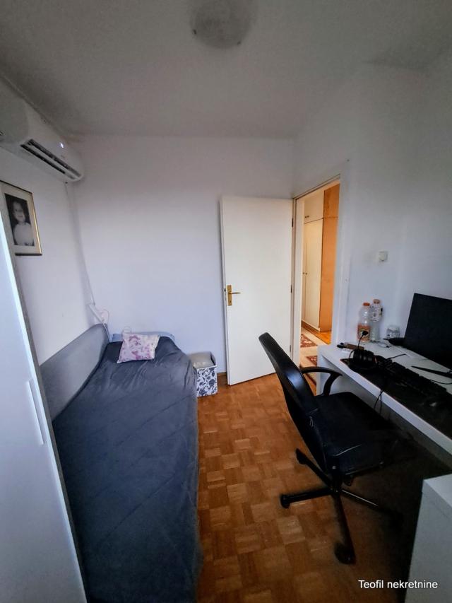 NOVI BEOGRAD BEŽANIJSKA KOSA II 86m2 , (T) , 215000e