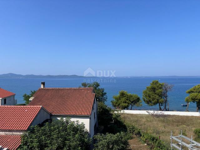 ZADAR, KOŽINO - Luxurious apartment with a terrace in an urban villa S3