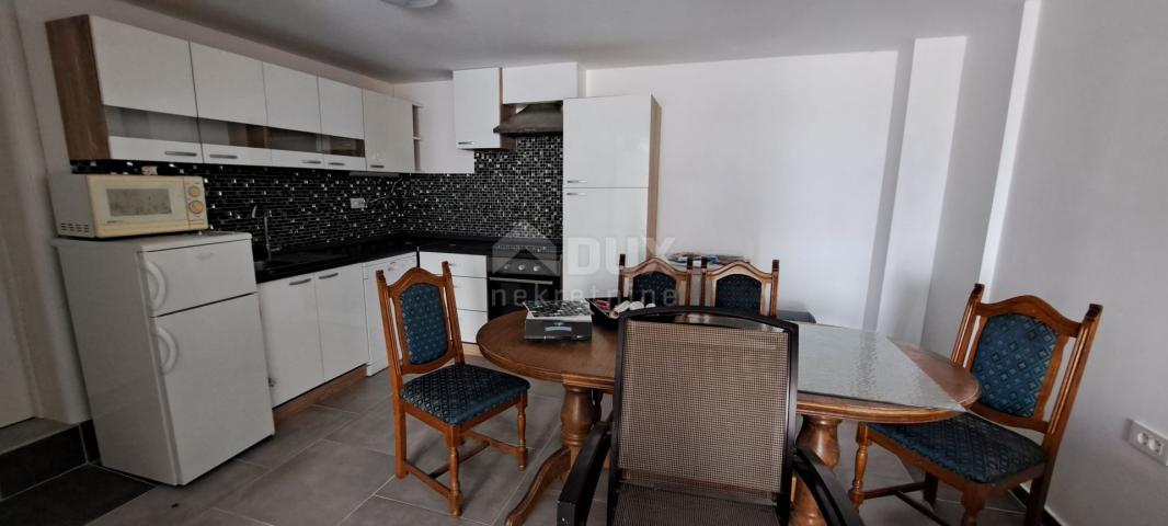 CRIKVENICA - 1 bedroom + bathroom in a new building with a terrace and a parking space