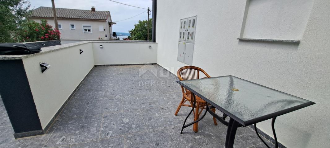 CRIKVENICA - 1 bedroom + bathroom in a new building with a terrace and a parking space