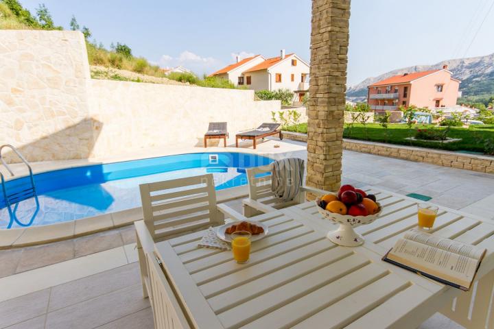 ISLAND OF KRK, BAŠKA - Beautiful semi-detached house with partial sea view in a fantastic location