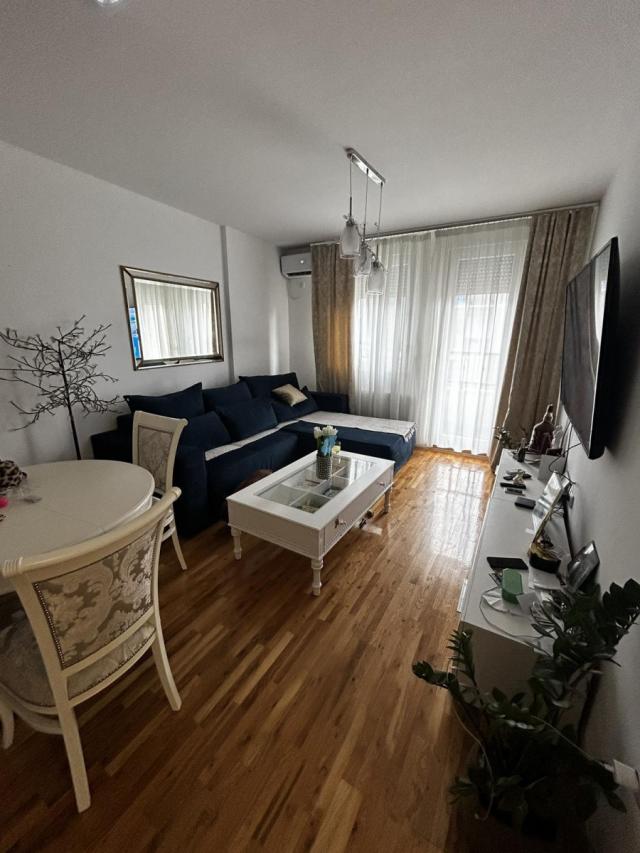 NOVI SAD - SALAJKA - 57. 00 m2