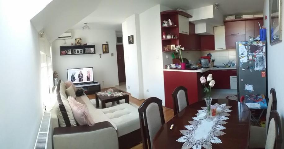 SAJMISTE, 65 m2, ČETVOROSOBAN