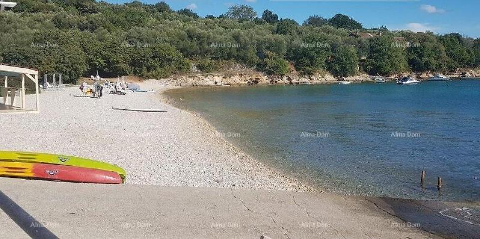 Poljoprivredno zemljište Prodaje se poljoprivredno zemljište, 340 m2, 200m od plaže