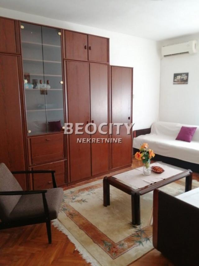 Vračar, Čubura, Ivana Đaje , 1. 0, 30m2, 500EUR