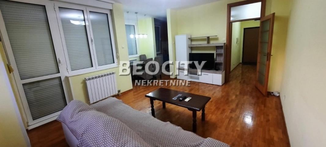 Voždovac, Lekino brdo, Banjalučka, 3. 0, 69m2, 600EUR