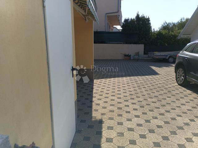 VODICE SRIMA - APARTMENT ONE STEP TO THE SEA - GROUND FLOOR