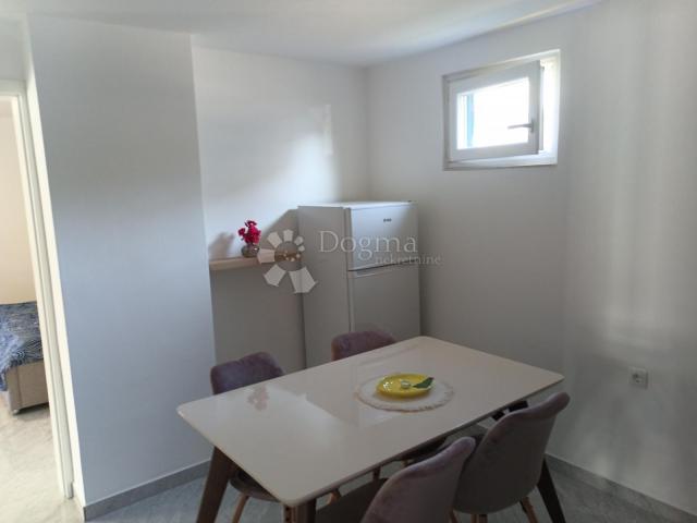 VODICE SRIMA - APARTMENT ONE STEP TO THE SEA - GROUND FLOOR