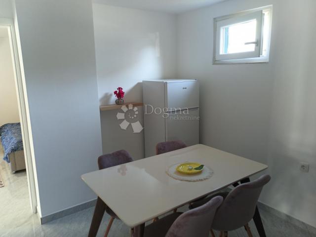 VODICE SRIMA - APARTMENT ONE STEP TO THE SEA - GROUND FLOOR