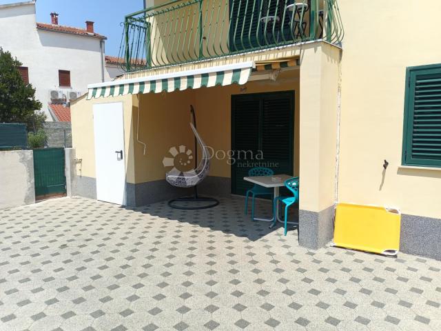 VODICE SRIMA - APARTMENT ONE STEP TO THE SEA - GROUND FLOOR