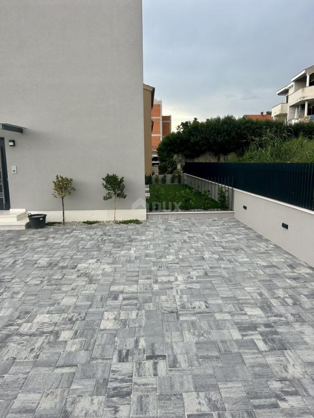 ZADAR, KOŽINO - Penthouse na 90m od mora 