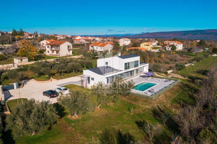 Marčana, okolica, dizajnerska villa okružena prirodom