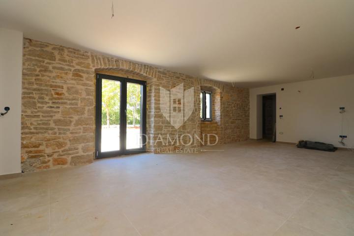 Barban, central Istria, renovated stone house with swimming pool