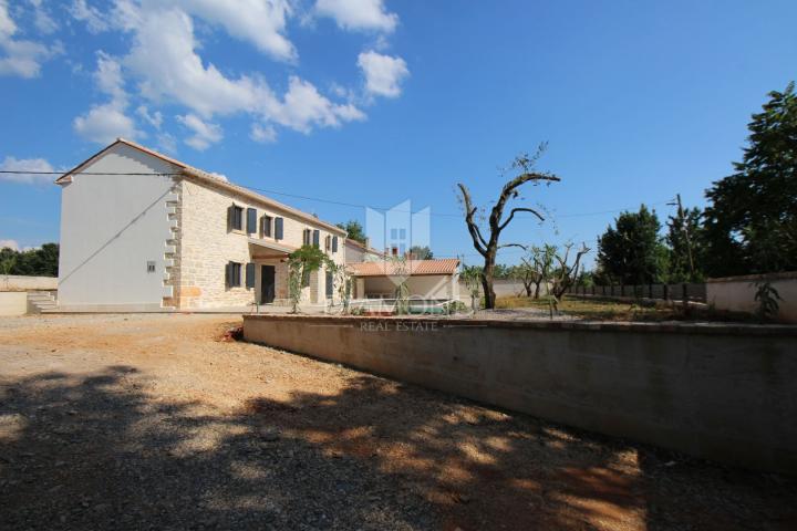 Barban, Zentralistrien, renoviertes Steinhaus mit Swimmingpool