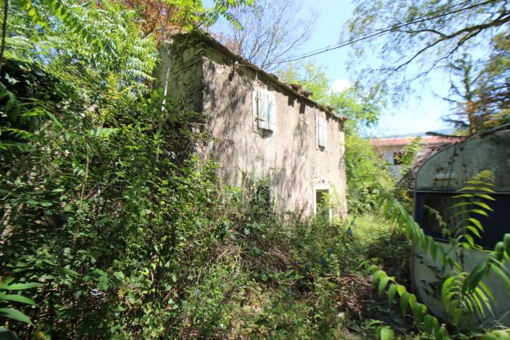 Kršan, Umgebung, freistehendes Steinhaus zur Anpassung