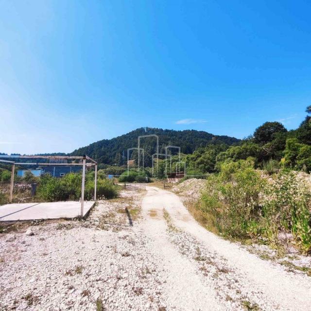 Land 38,000m2 Hreša for sale