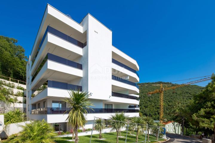 OPATIJA, ZENTRUM - exklusive Wohnung in einem neuen Gebäude mit Meerblick, Gemeinschaftspool, Garage