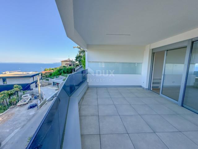 OPATIJA, CENTER - modern apartment in a new building with a sea view, shared pool, garage