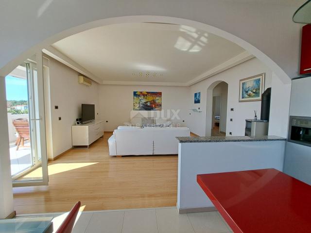 OPATIJA, IČIĆI - penthouse with panoramic view and courtyard building