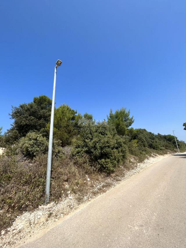 ZADAR, ZATON - Baugrundstück, erste Reihe zum Meer