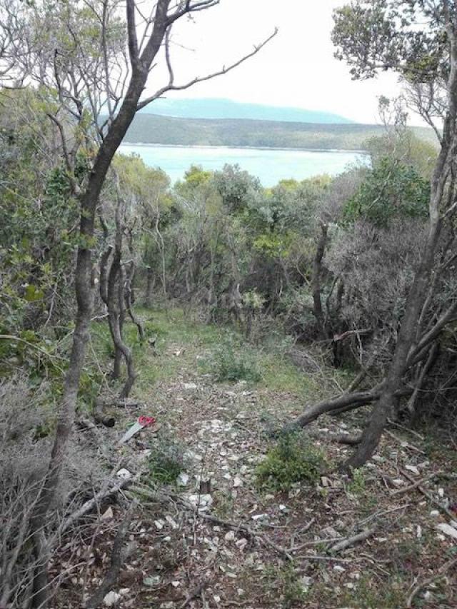 ISTRA, RAKALJ - Zemljište na pjeni od mora 