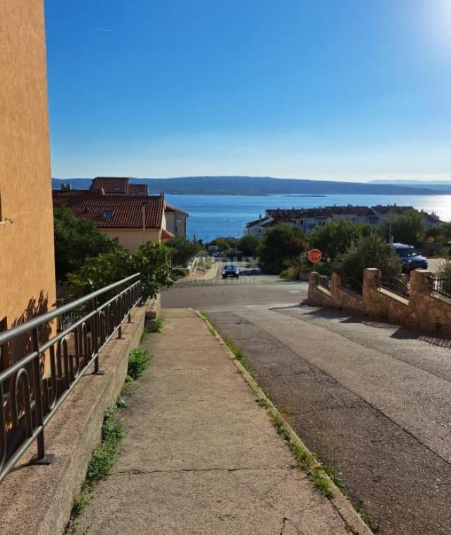 CRIKVENICA - osvijetljen apartman izvrsnog rasporeda 35 m2