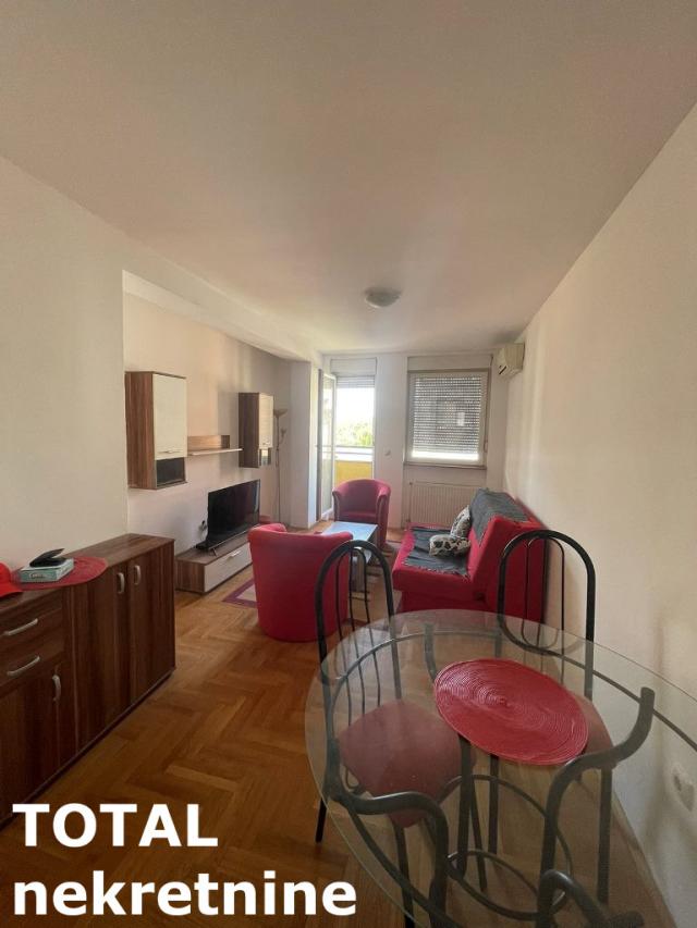 2 Dvosoban stan NOVI SAD, 98880€