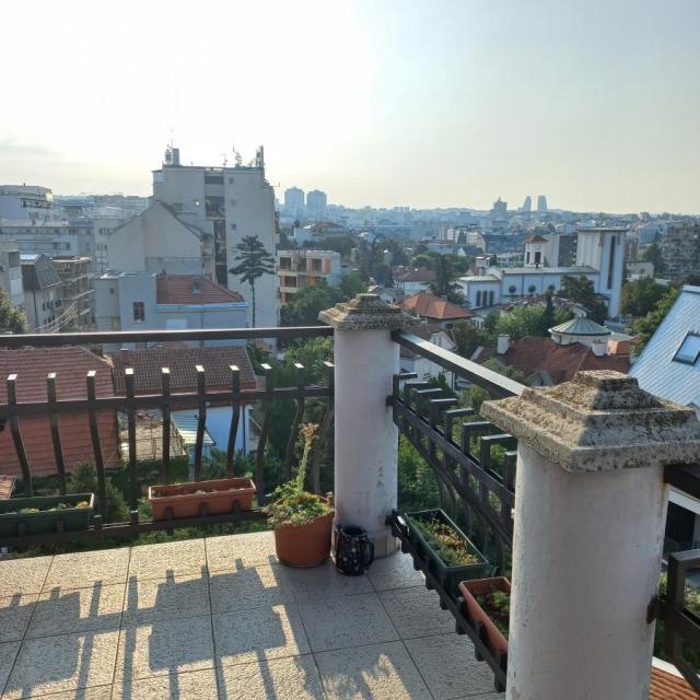 Penthaus na Vračaru sa spektakularnim pogledom