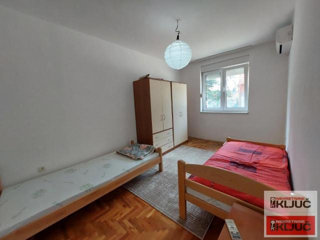 PETROVARADIN, 100 m2 , Četvorosoban-DUPLEX