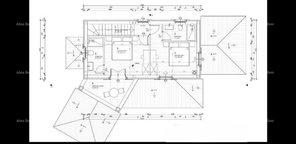 Građevinsko zemljište Građevinsko zemljište sa projektom u blizini Poreča