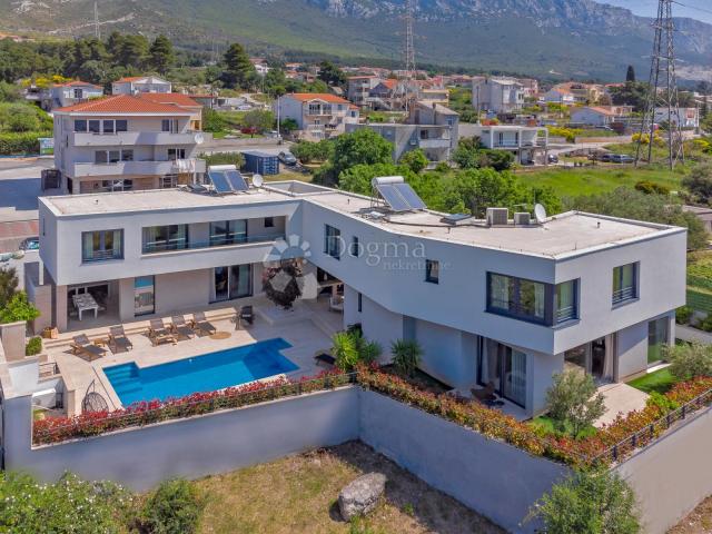 House Kaštel Sućurac, Kaštela, 219m2