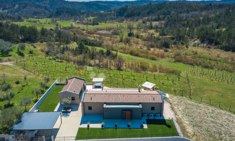 Haus Hum, Buzet, 101m2