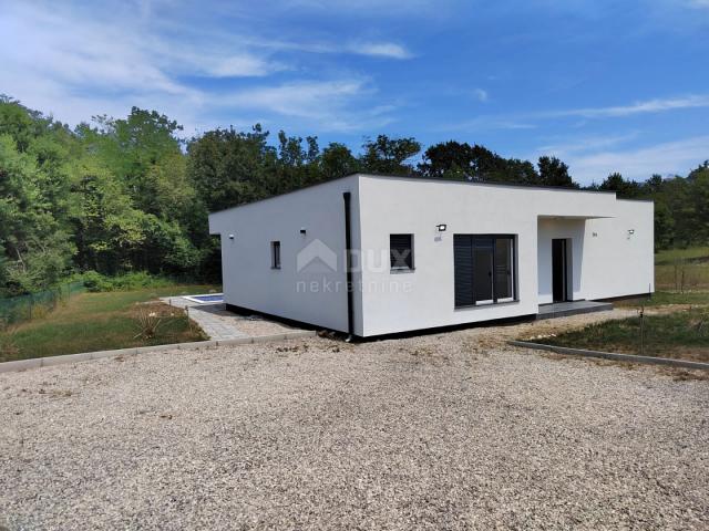 ISTRIA, KRŠAN Modern one-story house with swimming pool in nature, 111 m2