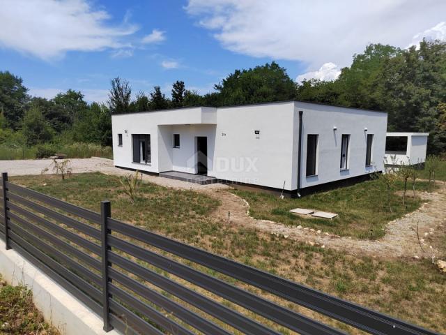 ISTRIA, KRŠAN Modern one-story house with swimming pool in nature, 111 m2