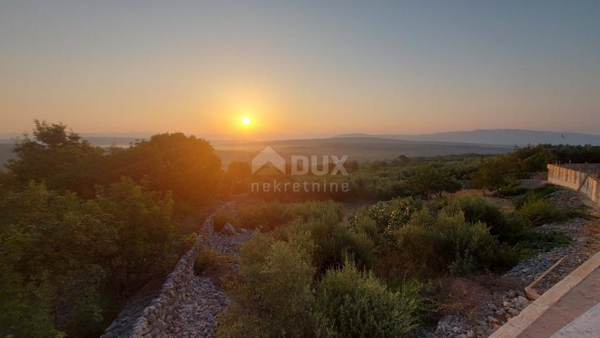 OTOK KRK, GRAD KRK (okolica) - luksuzna vila u izgradnji